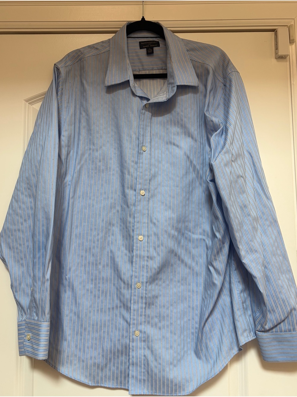 Banana Republic Men's Sz XL Non-Iron Classic Fit Blue Stripe Cotton Dress Shirt